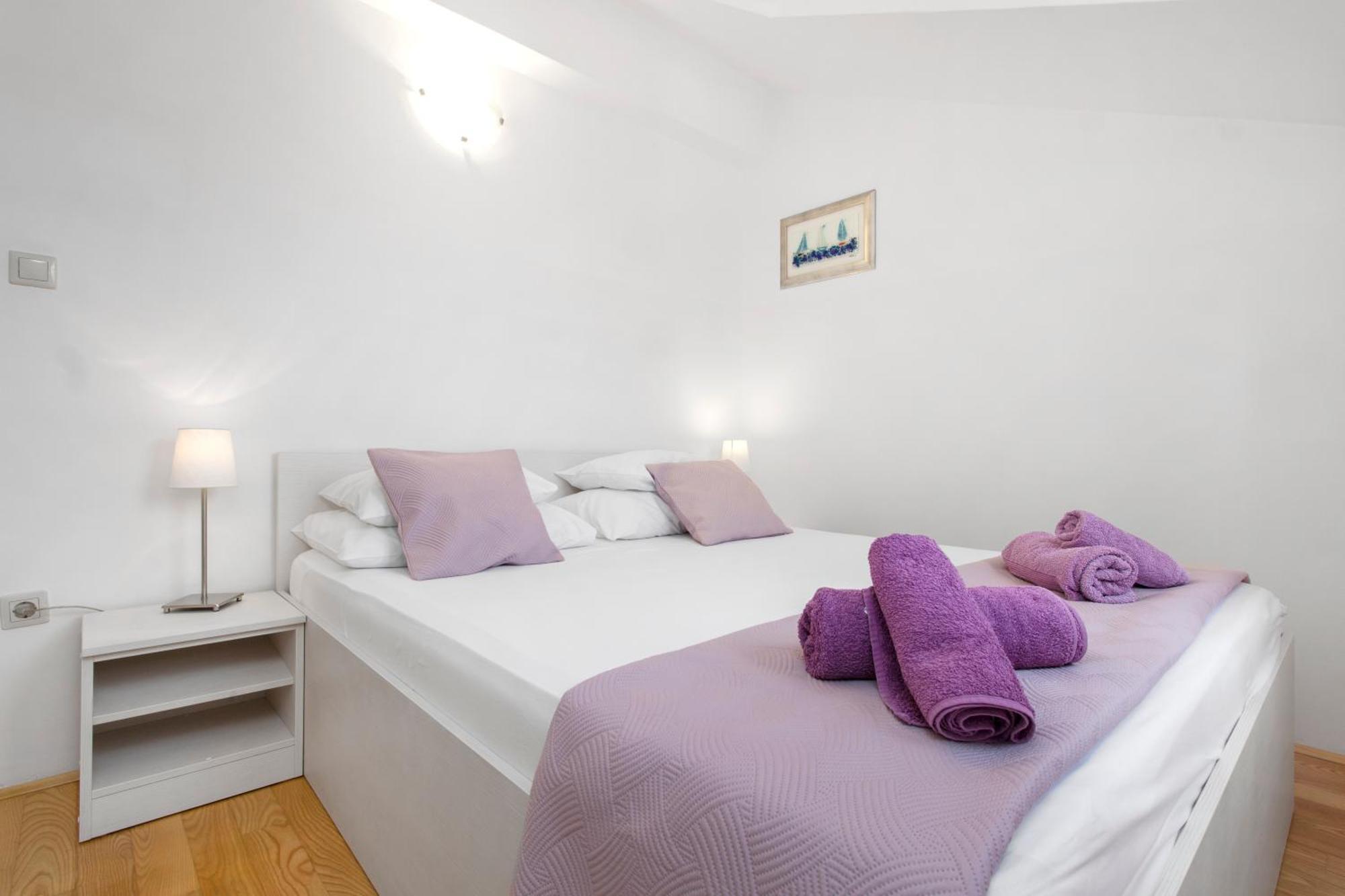 Apartmani Gnjidic Srima Exteriör bild