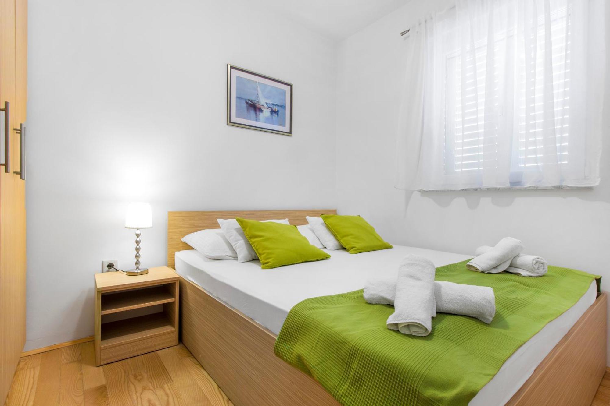 Apartmani Gnjidic Srima Exteriör bild