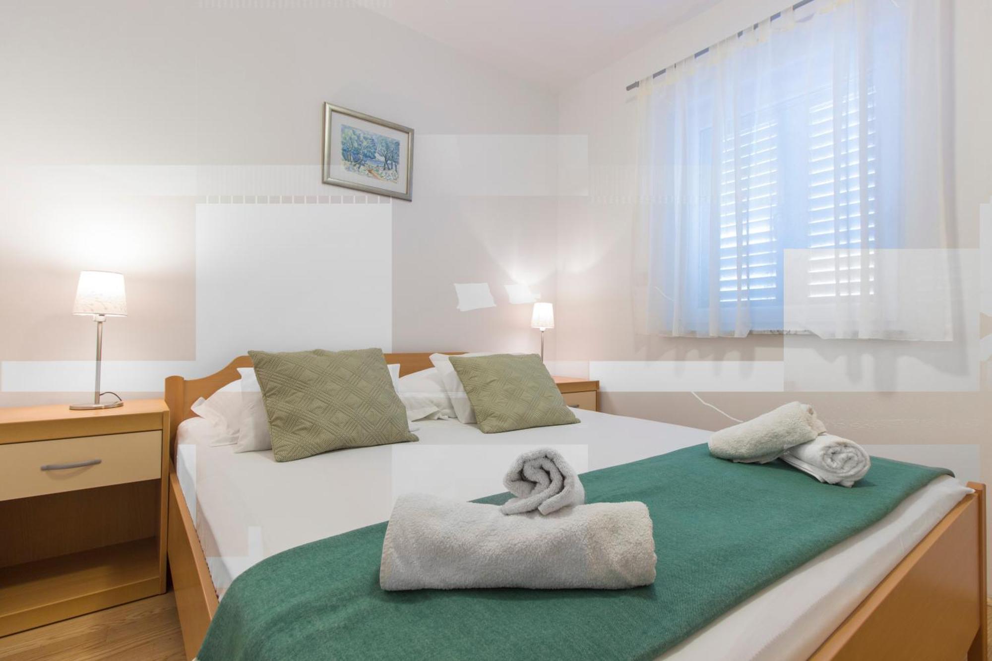 Apartmani Gnjidic Srima Exteriör bild